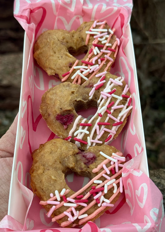 Organic Strawberries & Cream Heart-shaped doggie donuts